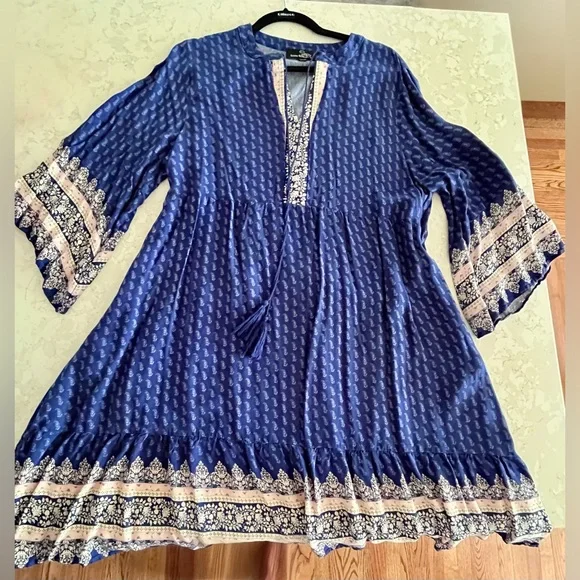 Blue Paisley A-Line Mini Dress with Bell Sleeve, Suzanne Betro, Plus Size 2X - Picture 3 of 3